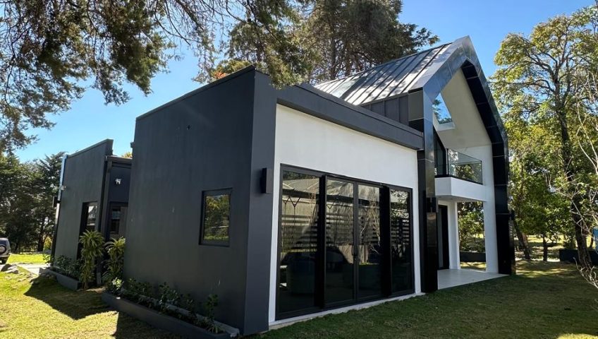 panel sandwich boquete panama techo 3 grecas color gris proyecto residencial wood valley